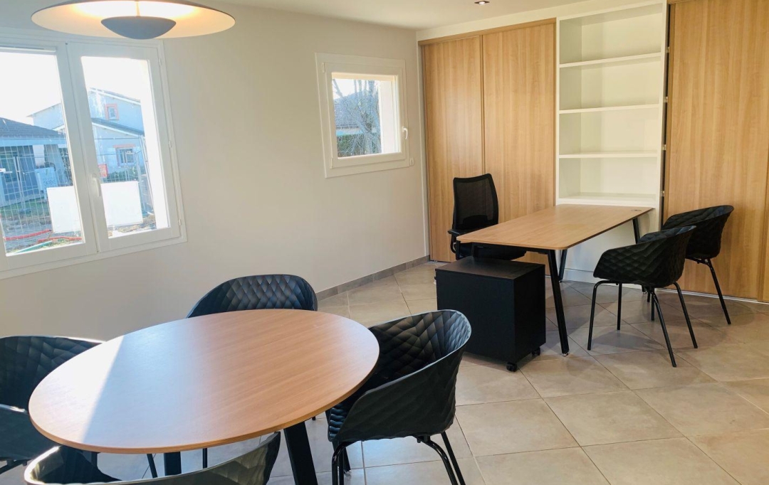 DROME ARDECHE IMMOBILIER : Local / Bureau | VALENCE (26000) | 117 m2 | 1 300 € 