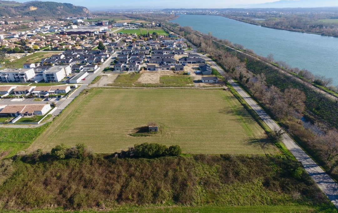 DROME ARDECHE IMMOBILIER : Ground | CHARMES-SUR-RHONE (07800) | 0 m2 | 83 000 € 