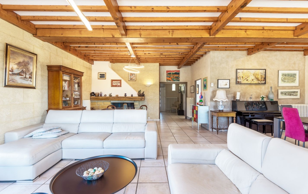 DROME ARDECHE IMMOBILIER : Domaines / Propriétés | VALENCE (26000) | 185 m2 | 745 000 € 