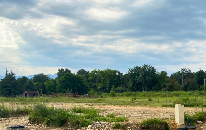 Terrain CHATUZANGE-LE-GOUBET 99 000 € Terrain CHATUZANGE-LE-GOUBET 99 000 €